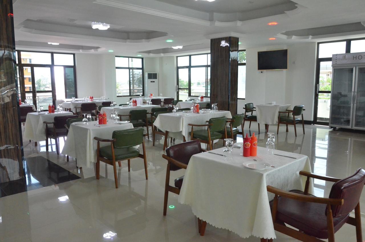 Nefaland Hotel Dar es Salaam Esterno foto